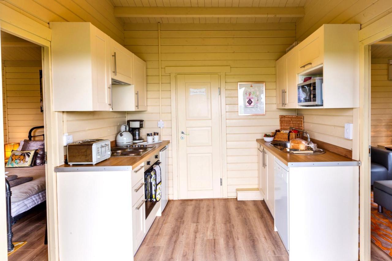 סדברי The Retreat Log Cabin מראה חיצוני תמונה